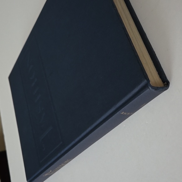 Fashion From Ancient Egypt To The Present Day By Mila Contini - Picture 2 of 16